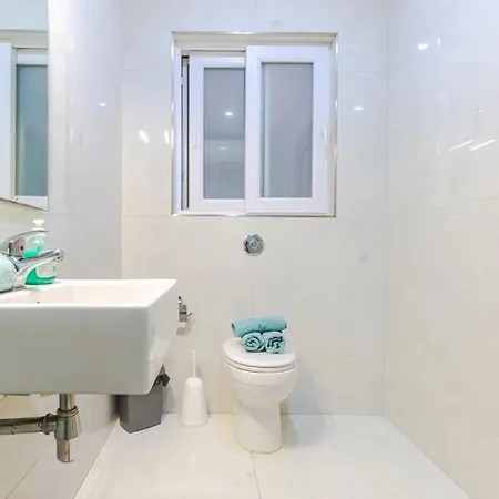 New Spacious 3 Bdr 2 Bth Bugibba 124 With View Lejlighed