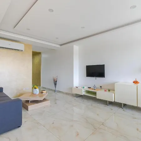 New Spacious 3 Bdr 2 Bth Bugibba 124 With View Apartamento *